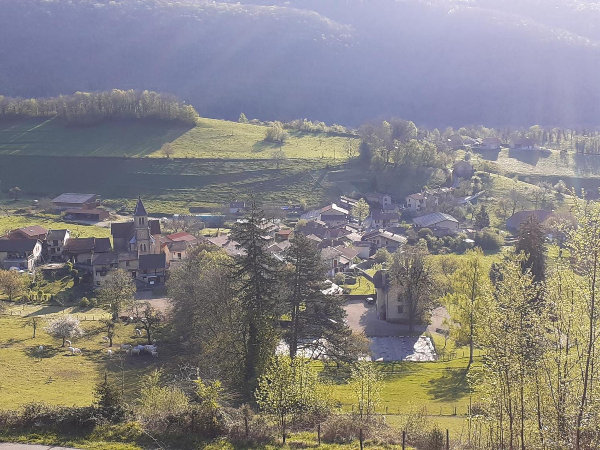O Joli Bugey Vila Saint-Rambert-en-Bugey Exterior foto