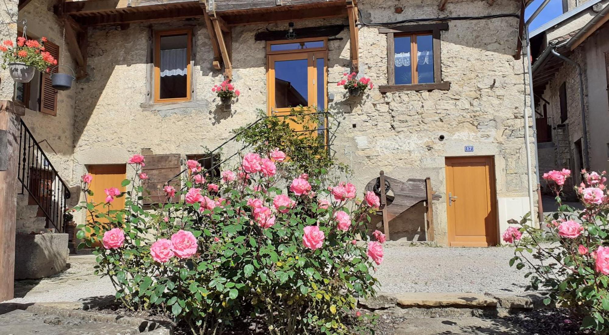 O Joli Bugey Vila Saint-Rambert-en-Bugey Exterior foto